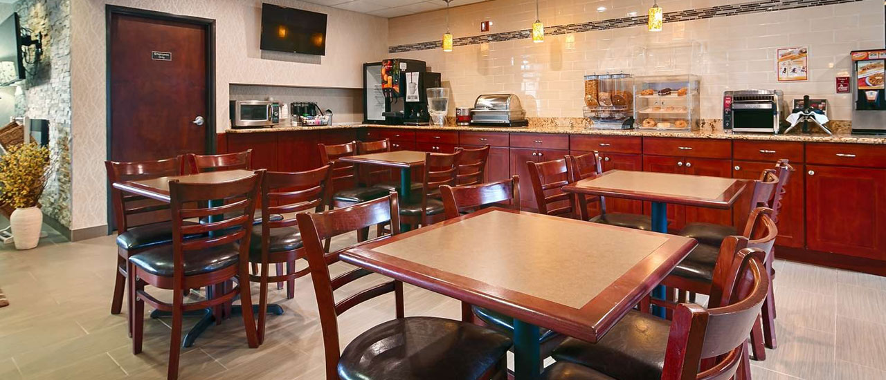 Tempting Breakfast Sitting Area Enjoy Breakfast